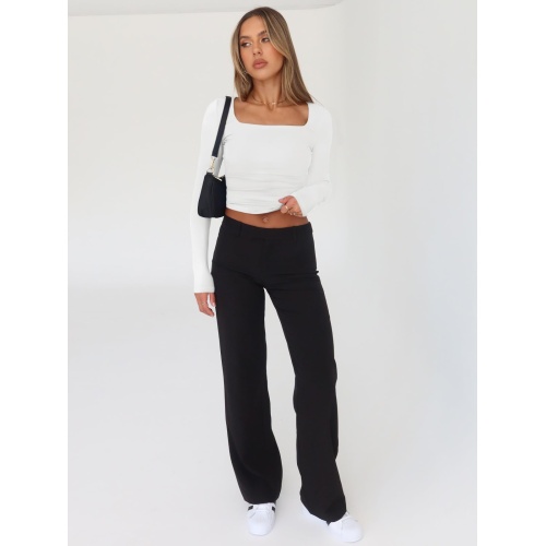 Trendy Queen Womens Long Sleeve Shirts 2024 Basic Crop Tops Fashion Slims Fitted Y2k Workout Clothes Square Neck Going Out Spring Outfits White - Image 7